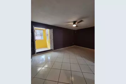 1890 W 56th St, Unit #1113, Hialeah, FL 33012 - Photo 23