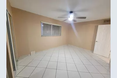 1890 W 56th St, Unit #1113, Hialeah, FL 33012 - Photo 17