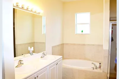 2872 NE 1st Dr, Homestead, FL 33033 - Photo 29