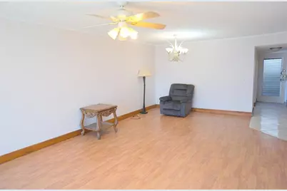 2821  Somerset Dr, Unit #203, Lauderdale Lakes, FL 33311 - Photo 9