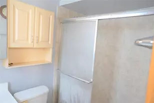 2821 Somerset Dr, Lauderdale Lakes, FL 33311 - Photo 15