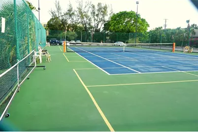 2821  Somerset Dr, Unit #203, Lauderdale Lakes, FL 33311 - Photo 37