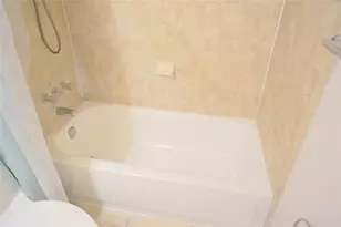 2821 Somerset Dr, Lauderdale Lakes, FL 33311 - Photo 19