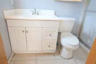 2821 Somerset Dr, Lauderdale Lakes, FL 33311 - Photo 13