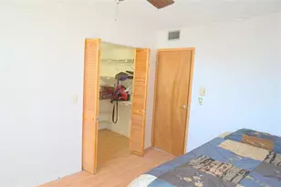 2821 Somerset Dr, Lauderdale Lakes, FL 33311 - Photo 17