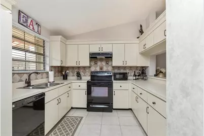 206  Congressional Way, Unit #206, Deerfield Beach, FL 33442 - Photo 11