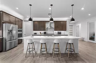 12051 SW Toulon St, Port Saint Lucie, FL 34987 - Photo 9