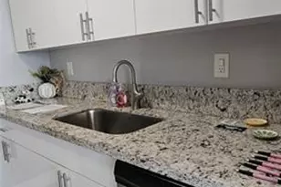 2000 NE 135th St, North Miami, FL 33181 - Photo 5