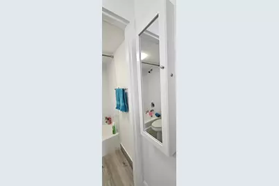 2000 NE 135th Street, Unit #605, North Miami, FL 33181 - Photo 15