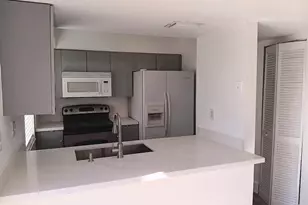 150 Riviera Cir, Weston, FL 33326 - Photo 5