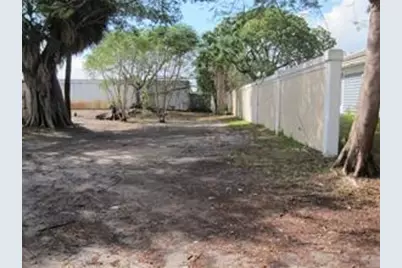 165 NW 17th Avenue, Pompano Beach, FL 33069 - Photo 3