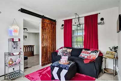 90 NE 26th St, Wilton Manors, FL 33305 - Photo 25