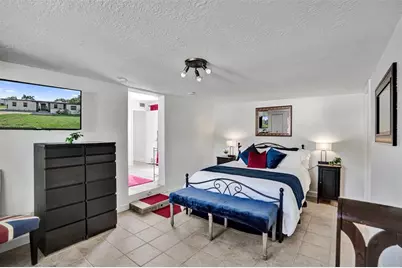 90 NE 26th St, Wilton Manors, FL 33305 - Photo 19