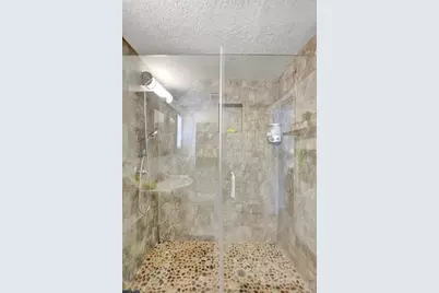 90 NE 26th St, Wilton Manors, FL 33305 - Photo 23