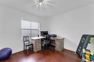 1350 Meadows Blvd, Weston, FL 33327 - Photo 17