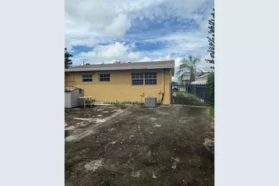 1270 NW 111th Street, Miami, FL 33167 - Photo 5