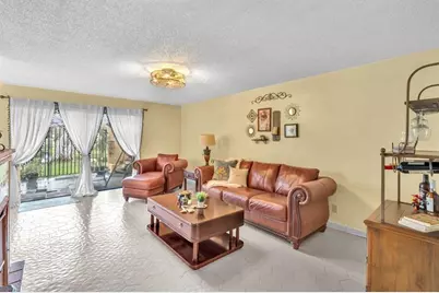 1550 NW 93rd Ave, Unit #297, Pembroke Pines, FL 33024 - Photo 9