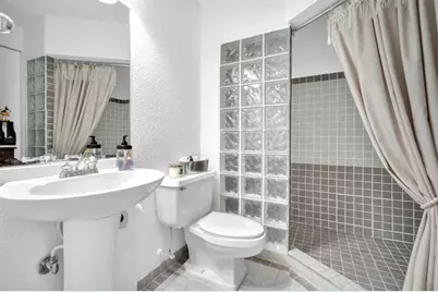 1550 NW 93rd Ave, Unit #297, Pembroke Pines, FL 33024 - Photo 7