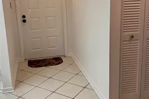 900 Colony Point Cir, Pembroke Pines, FL 33026 - Photo 5