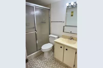 900  Colony Point Cir, Unit #121, Pembroke Pines, FL 33026 - Photo 23