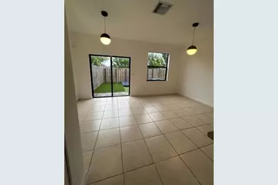 20623 NE 7th Pl, Miami, FL 33179 - Photo 5