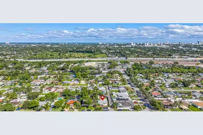 915 N 31st Rd, Hollywood, FL 33021 - Photo 45