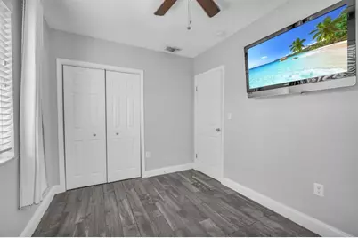915 N 31st Rd, Hollywood, FL 33021 - Photo 25