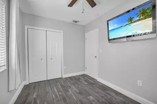 915 N 31st Rd, Hollywood, FL 33021 - Photo 25