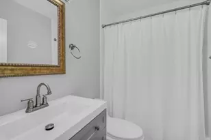 915 N 31st Rd, Hollywood, FL 33021 - Photo 23