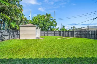 915 N 31st Rd, Hollywood, FL 33021 - Photo 33