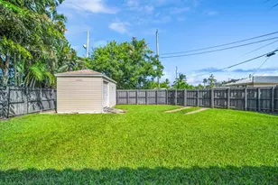 915 N 31st Rd, Hollywood, FL 33021 - Photo 33