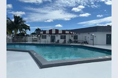 115 NE 202 Terrace, Unit #M-21, Miami, FL 33179 - Photo 5