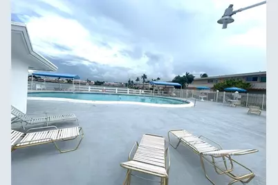 900 SW 10th Ter, Unit #S20, Hallandale Beach, FL 33009 - Photo 15