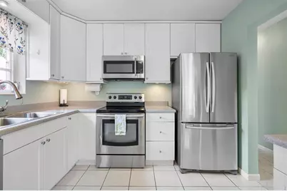 3241 SW 23rd Ct, Fort Lauderdale, FL 33312 - Photo 9