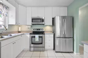 3241 SW 23rd Ct, Fort Lauderdale, FL 33312 - Photo 9