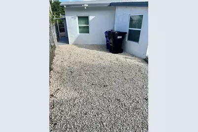 2201 NE 135th Ln, North Miami Beach, FL 33181 - Photo 3