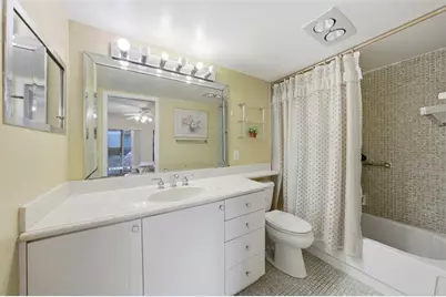 211  Richmond A, Unit #211, Deerfield Beach, FL 33442 - Photo 15