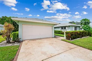 10911 Greentrail Dr, Boynton Beach, FL 33436 - Photo 9