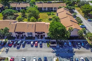 2339 SW 15th St, Deerfield Beach, FL 33442 - Photo 1