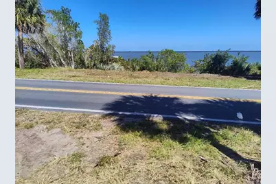 7507 S Indian River Dr, Fort Pierce, FL 34982 - Photo 3