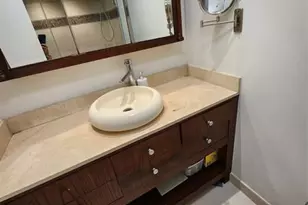 219 NE 14th Ave, Hallandale Beach, FL 33009 - Photo 17