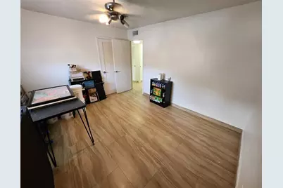 219 NE 14th Ave, Hallandale Beach, FL 33009 - Photo 25