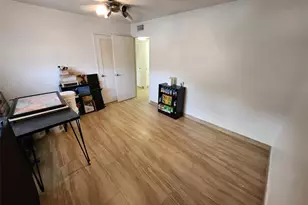 219 NE 14th Ave, Hallandale Beach, FL 33009 - Photo 25