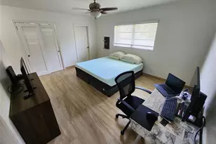 219 NE 14th Ave, Hallandale Beach, FL 33009 - Photo 19