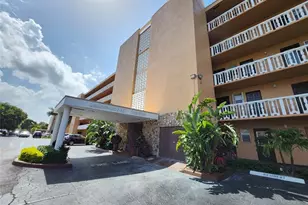 219 NE 14th Ave, Hallandale Beach, FL 33009 - Photo 31