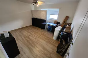 219 NE 14th Ave, Hallandale Beach, FL 33009 - Photo 23