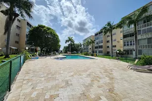 219 NE 14th Ave, Hallandale Beach, FL 33009 - Photo 35