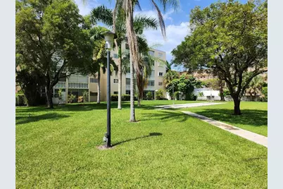 219 NE 14th Ave, Hallandale Beach, FL 33009 - Photo 33