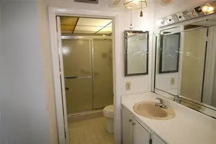 9728 S Belfort Cir, Tamarac, FL 33321 - Photo 9