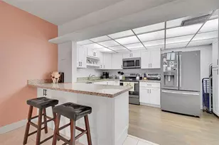 2774 S University Dr, Davie, FL 33328 - Photo 15